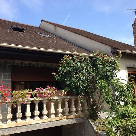 Appartement Independant Chez L'Habitant Bezons Exterior photo